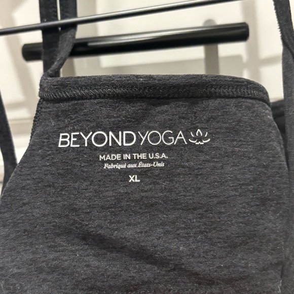 Beyond Yoga Spacedye Slim Racerback Cropped Tank, XL - Picture 7 of 8